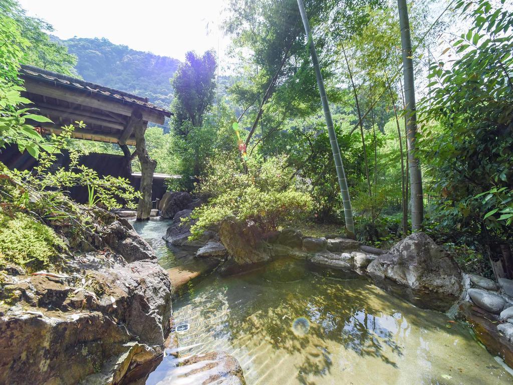 Отель Yusenkaku Яцусиро Экстерьер фото